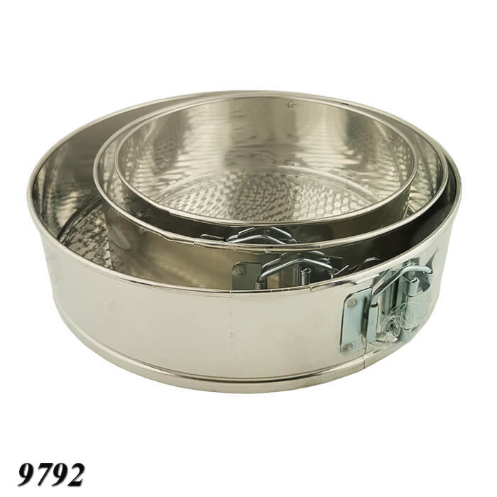 Форма з дном розсувна кругла набір 3 шт Форма з дном розсувна кругла набір 3 шт