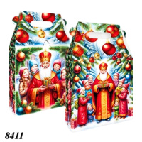 Новорічна коробка Святий Миколай на порозі 600 гр (8411)