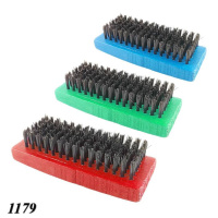 Щітка для одягу синтетична  11х4.5 см (1179)