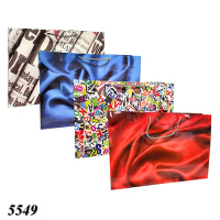 Пакет подарунковий №3 паперовий 26х32х10 см (5549)