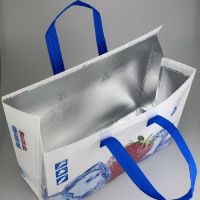 Термосумка ламінована Полуниця 36×29 см (4499)